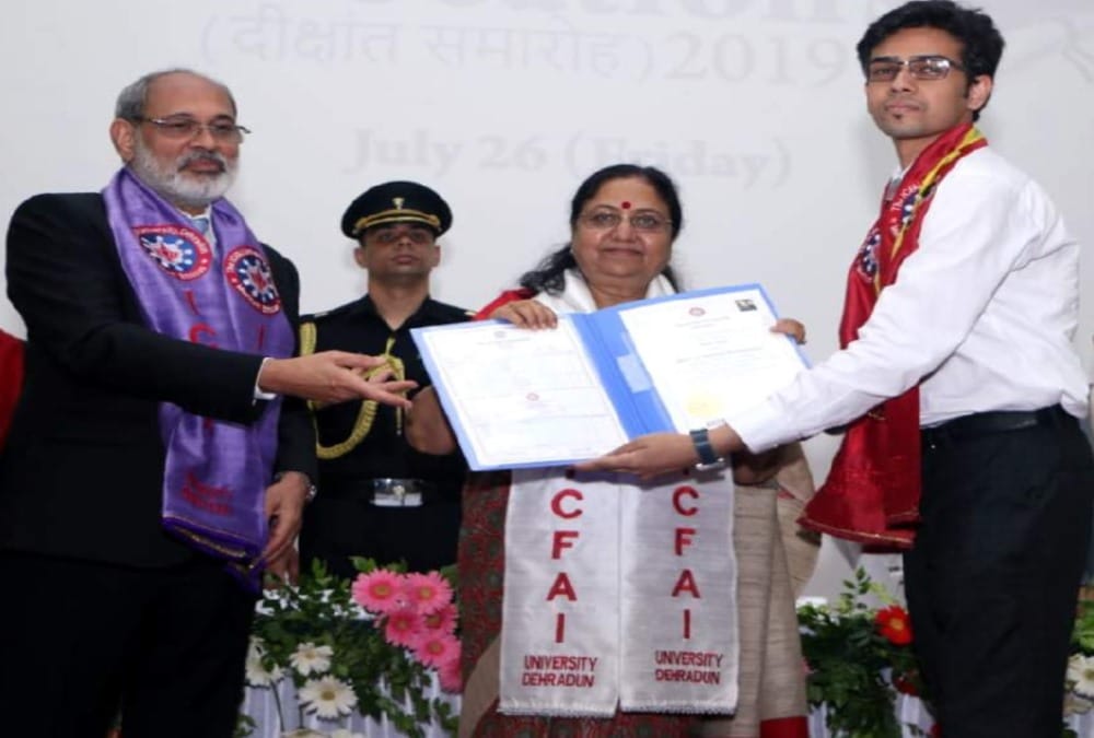 Governor baby rani maurya Give degree to 237 students of ICFAI University