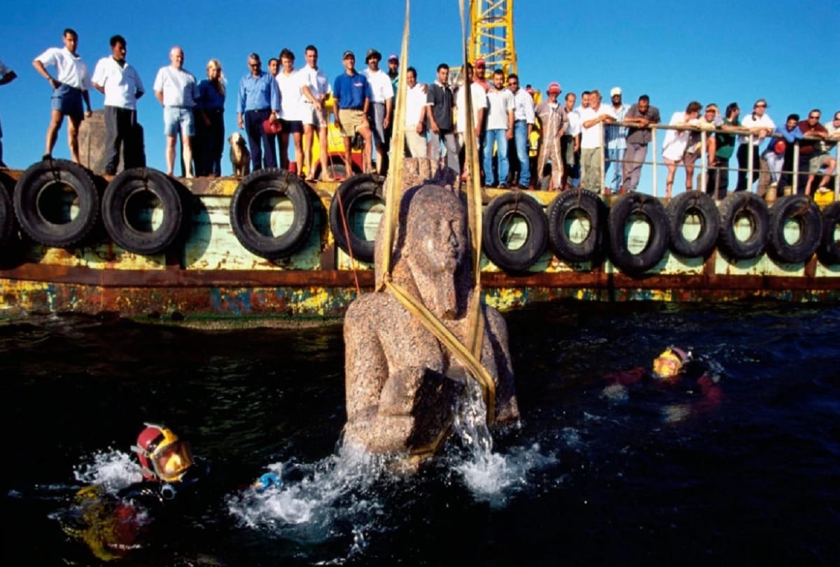 Mysterious temple and treasure laden ships found in underwater Egyptian Atlantis