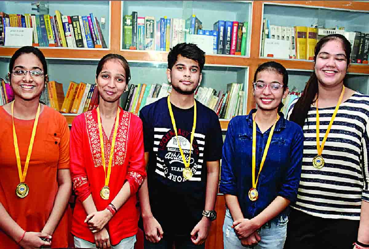 cs foundation level result declared divyansh kanpur topper