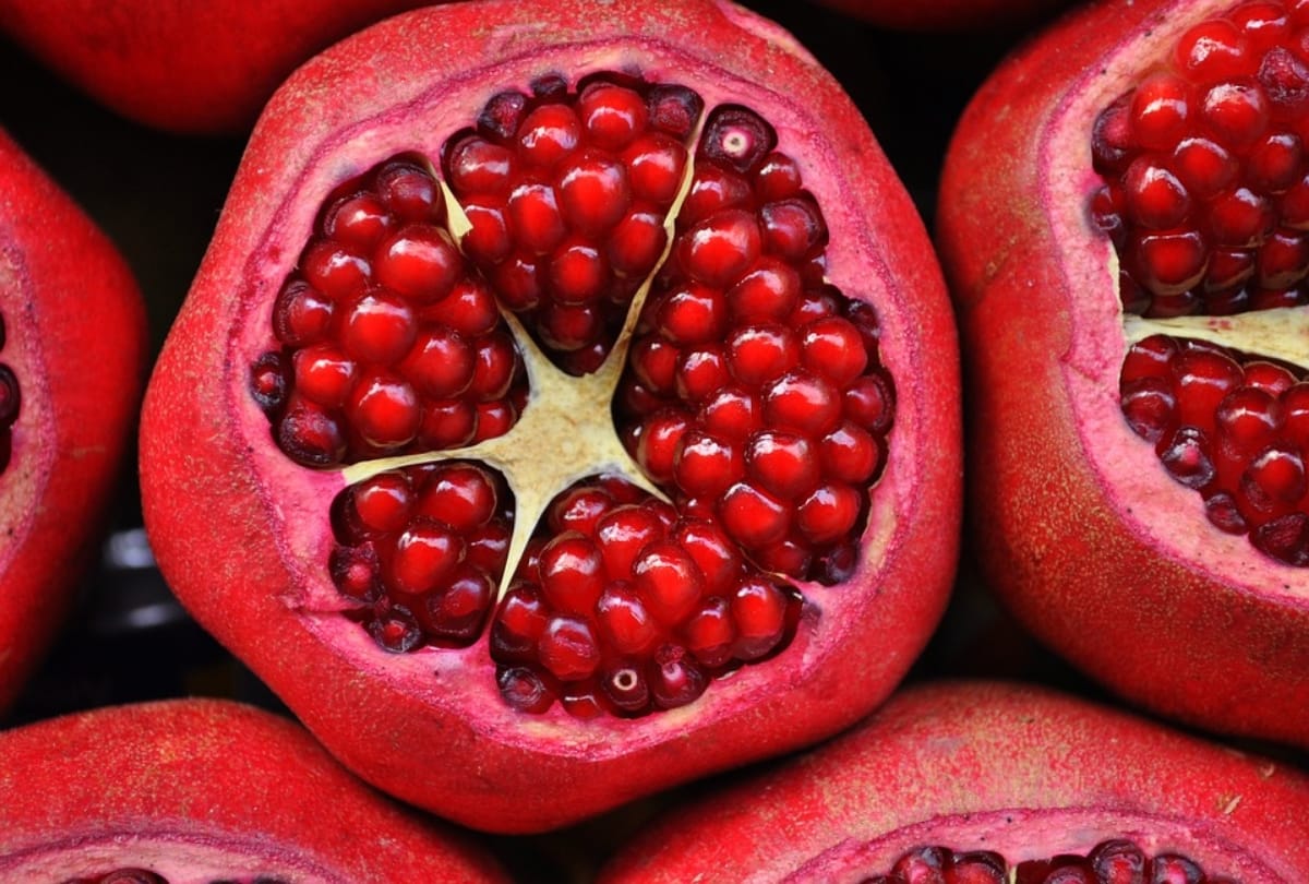 pomegranate juice can help relief from UTI