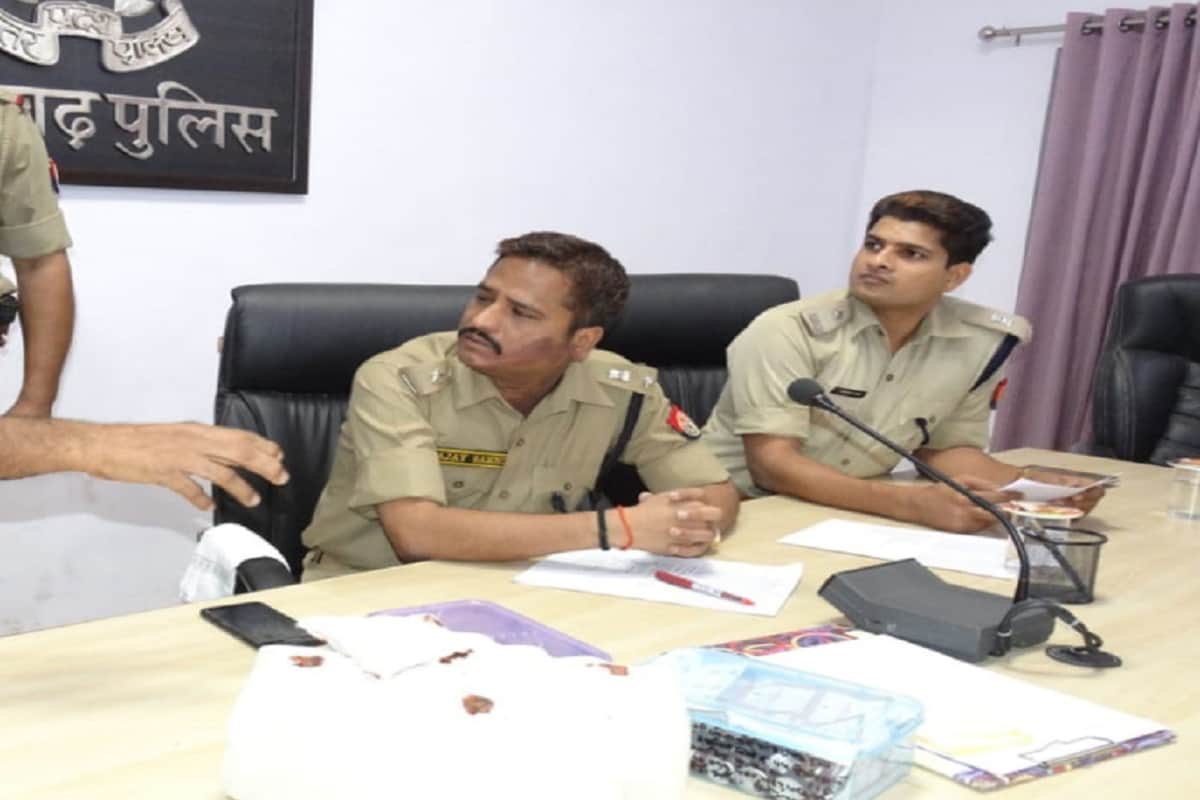 Police has not revealing in constable Aasish murder case at Meerut City