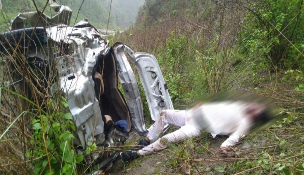 Four people going to temple meat with an accident in nainital