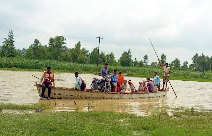 Floods in rivers, flood situation in villages