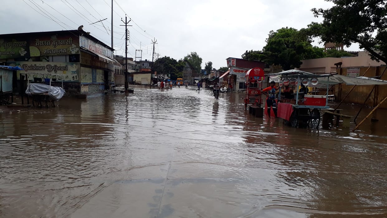 waterlogging by drizzling rain