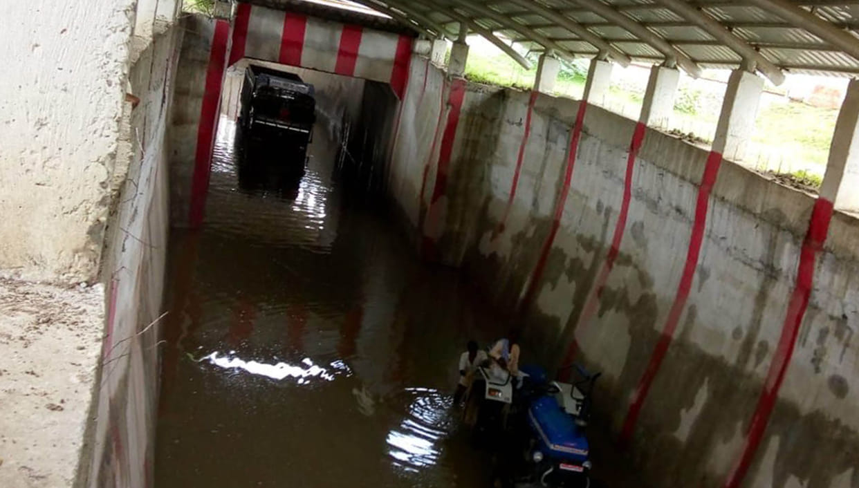 U-MP route closed with water purification in underpass