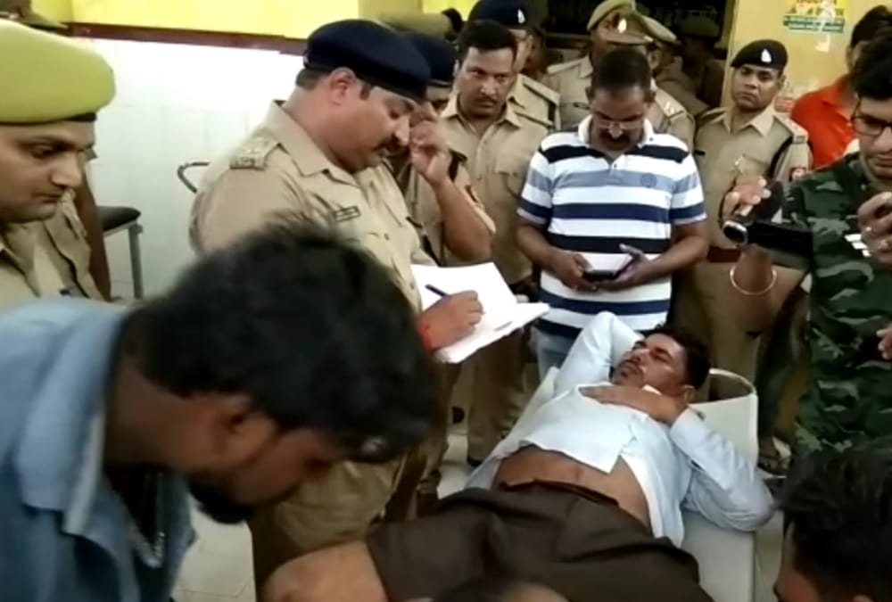 One police man injured in encounter in Raebareli.