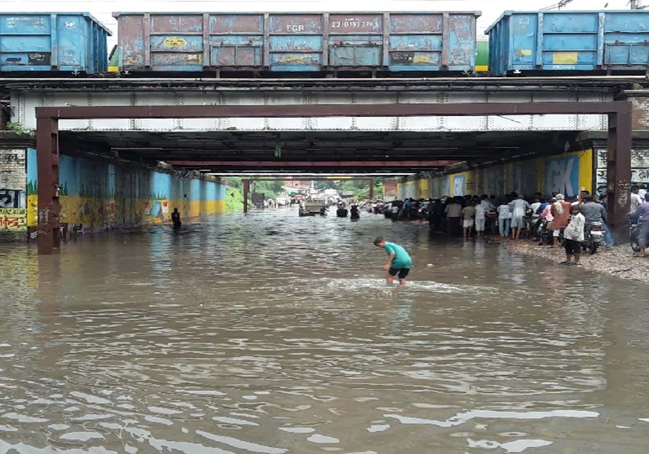 municipal water discharge action plan in heavy rain in kanpur