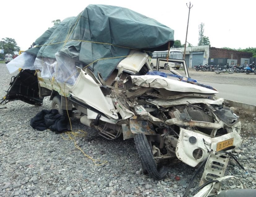 Pickup driver dies in truck and pickup collision