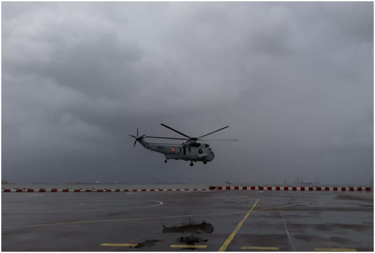 mahalaxmi express rescue operation photos Maharashtra