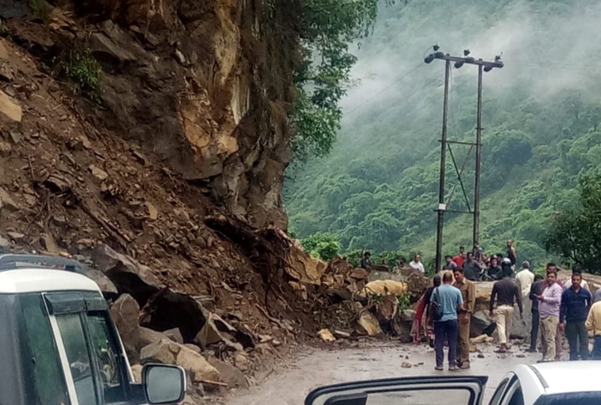 Himachal Pradesh NH Three blocked near Mandi town due to landslide