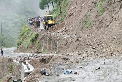 Himachal Pradesh NH Three blocked near Mandi town due to landslide