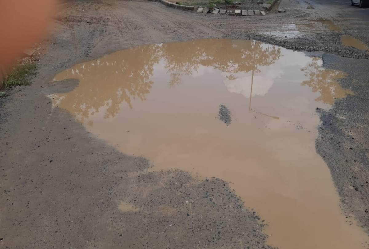 Heavy rain lashes in delhi ncr temperature goes down see in photos