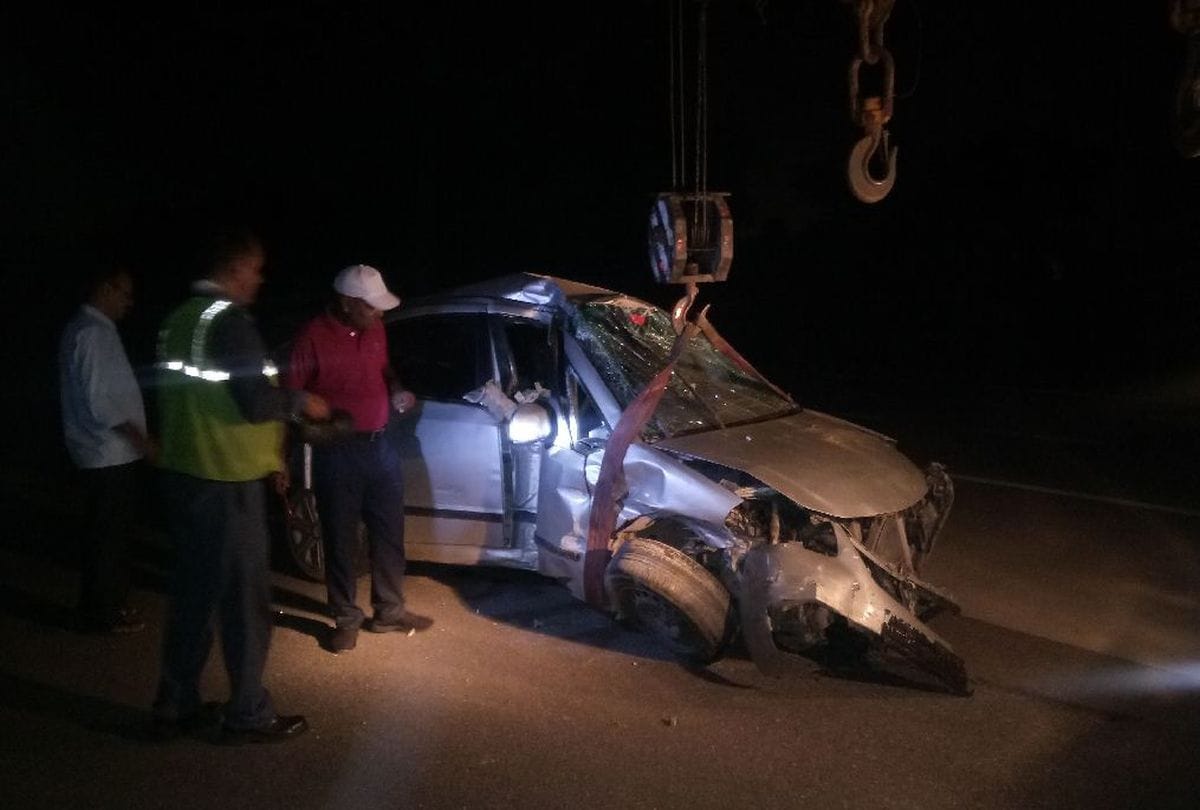 eight person died in road accidents in agra