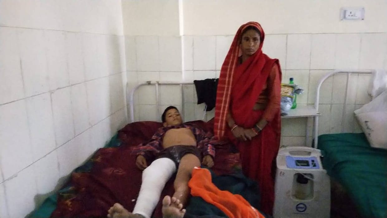 teacher beating student leg broken in champawat
