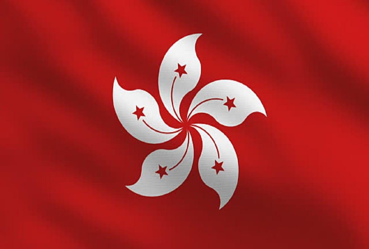 Tear gas shells left on protesters in Hong Kong, shot bullets
