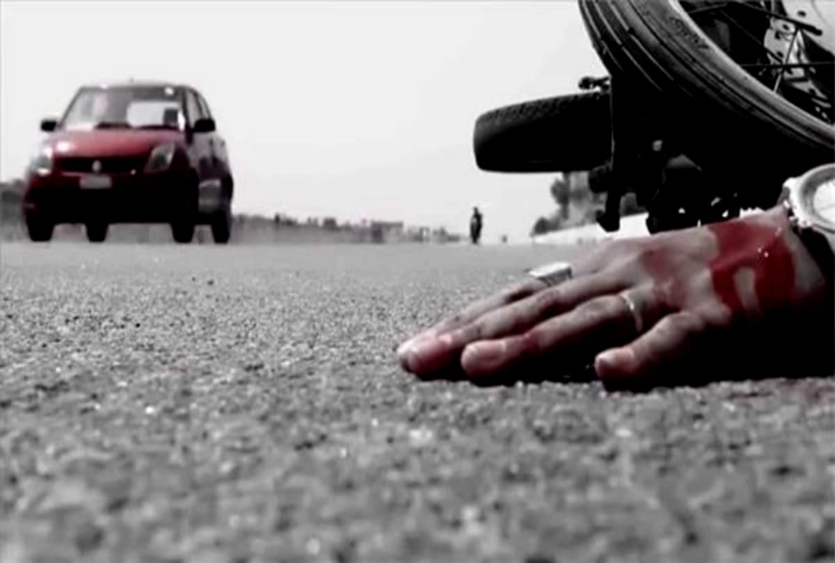 Haridwar Accident News Tractor hits bike Mama Bhanja Died on Spot