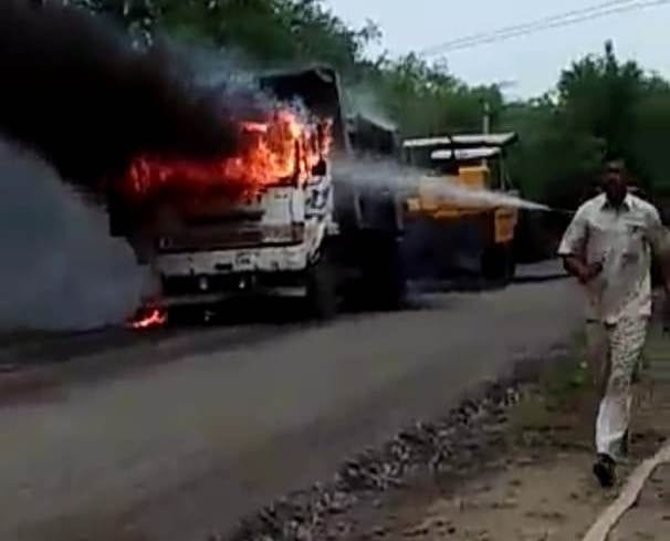 hi tension line current flows in truck, supervisor die