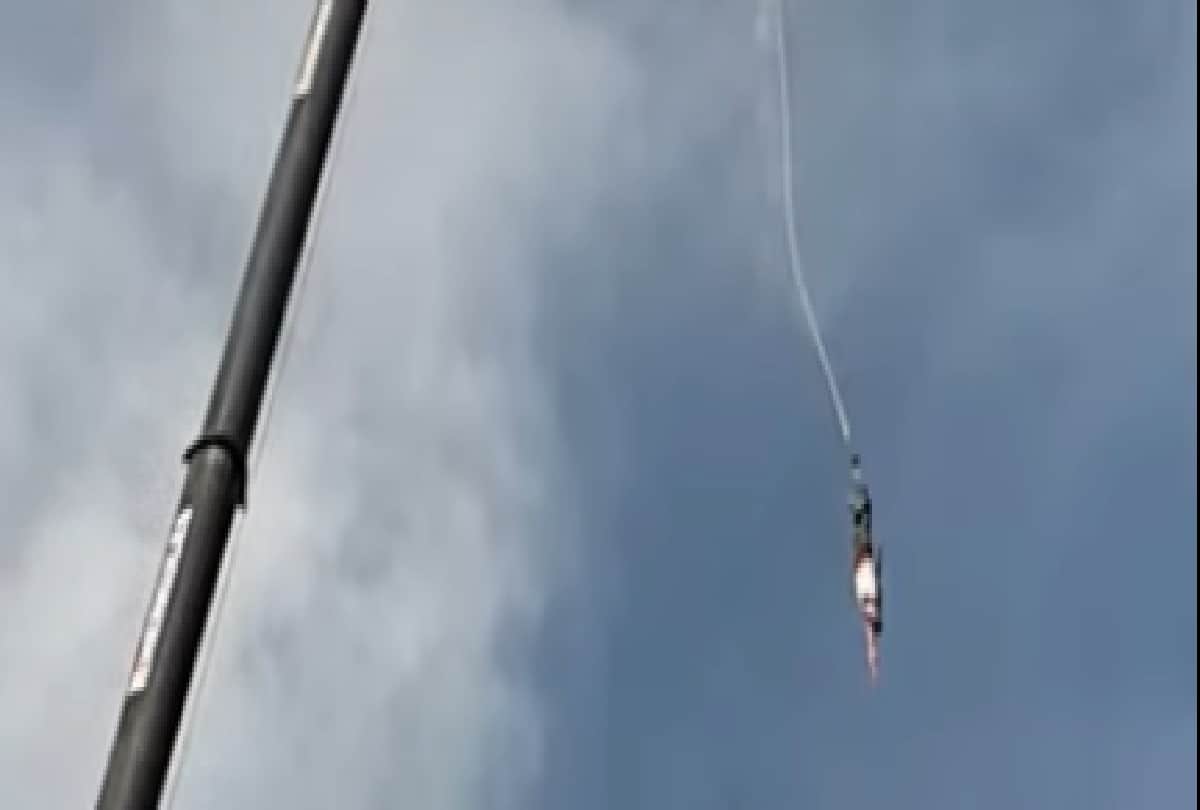 man falling from mid air during bungee jumping video viral