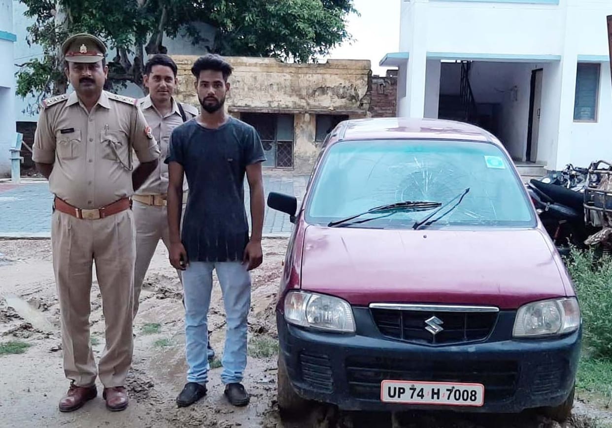 road accident in hardoi, girl injured