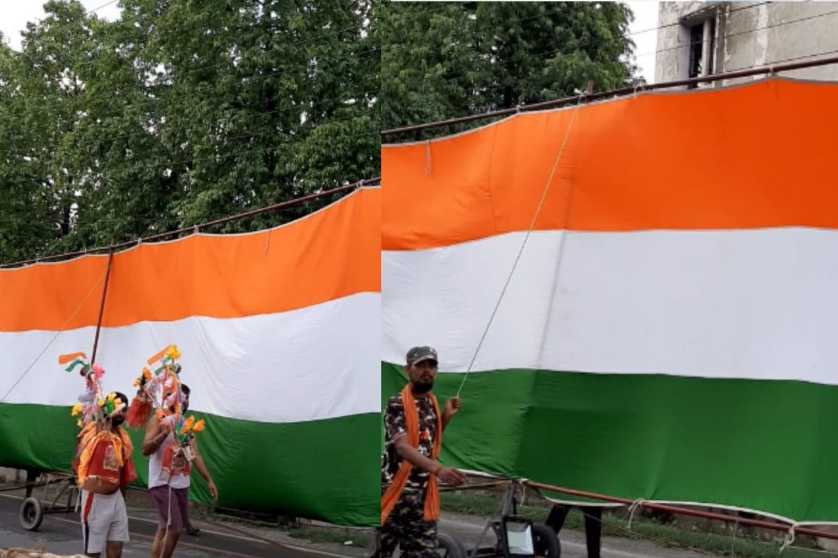 shivbhakt from Bulandshahr paying tribute to martyrs with 401 feet long tiranga kawad