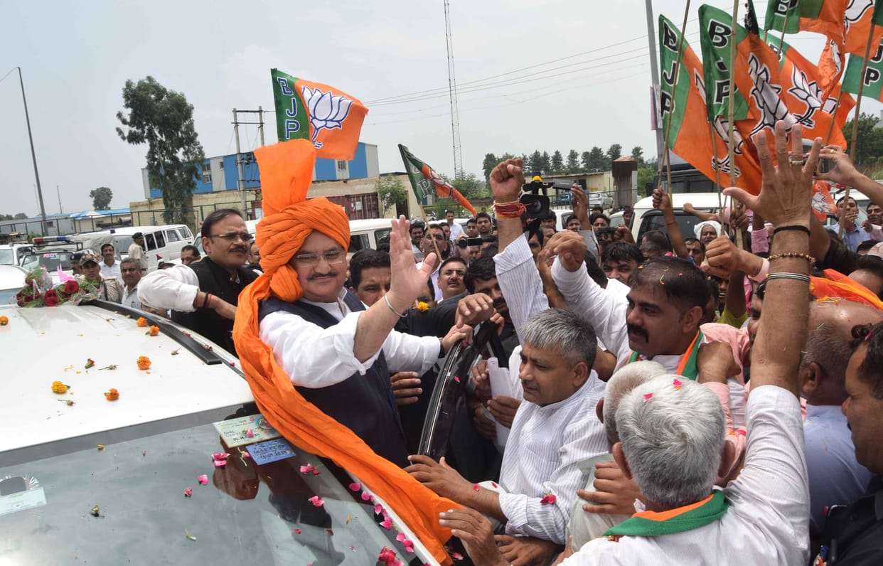 Bjp leaders entangle welcome to Jp Nadda