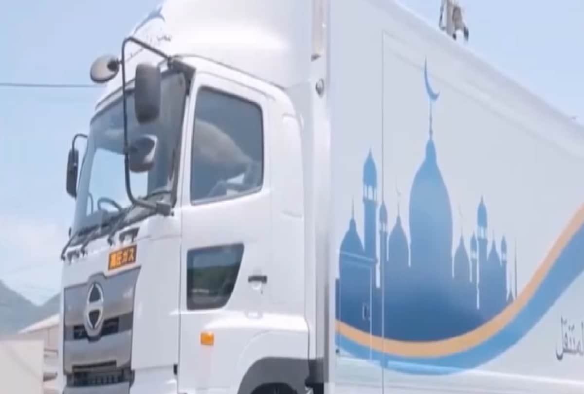mobile mosque started for olympic muslim player in japan