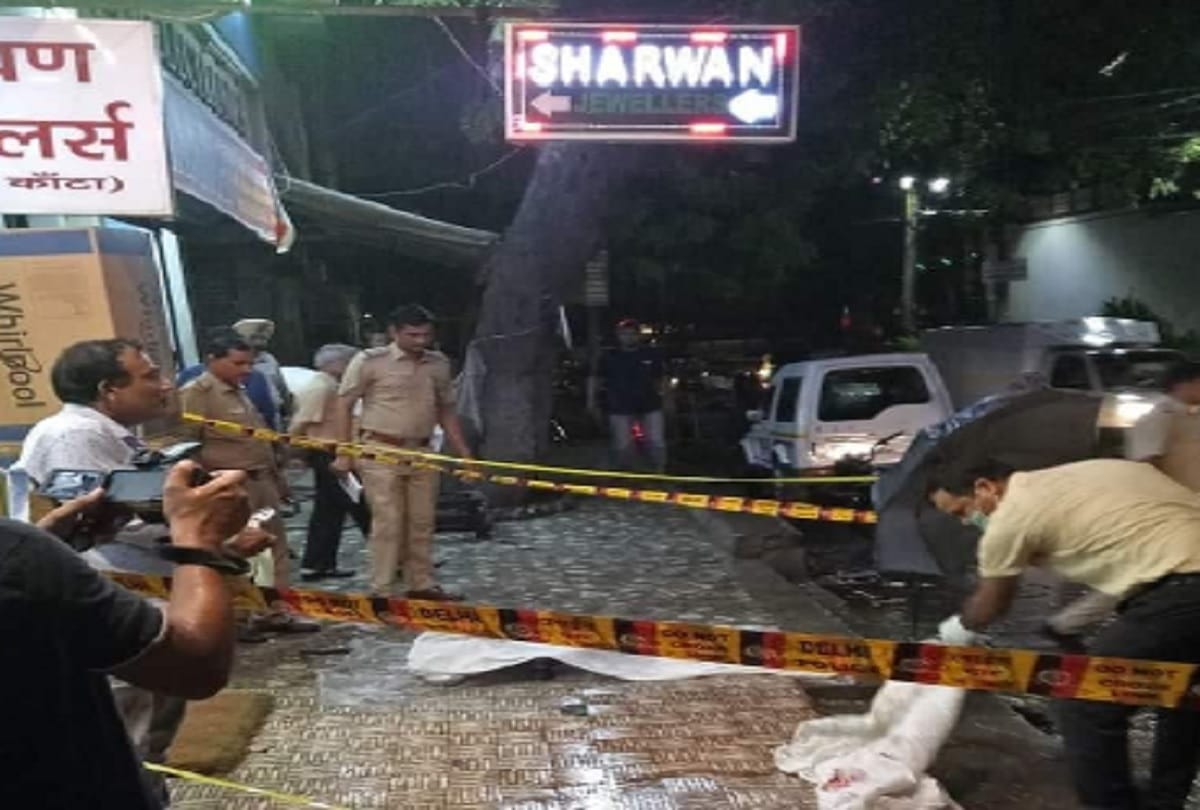 Delhi murder case eyewitness says She expected us to save her