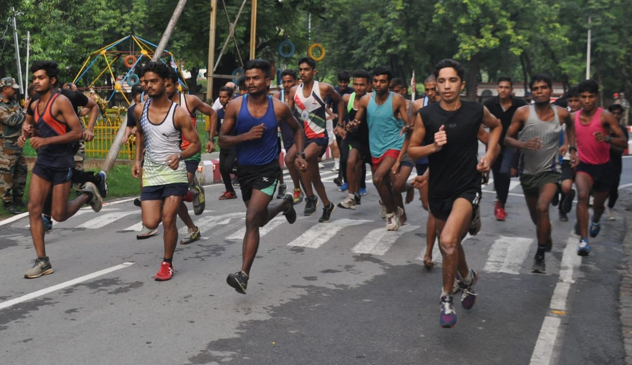 Ratnesh and Anjali win Mini Marathon