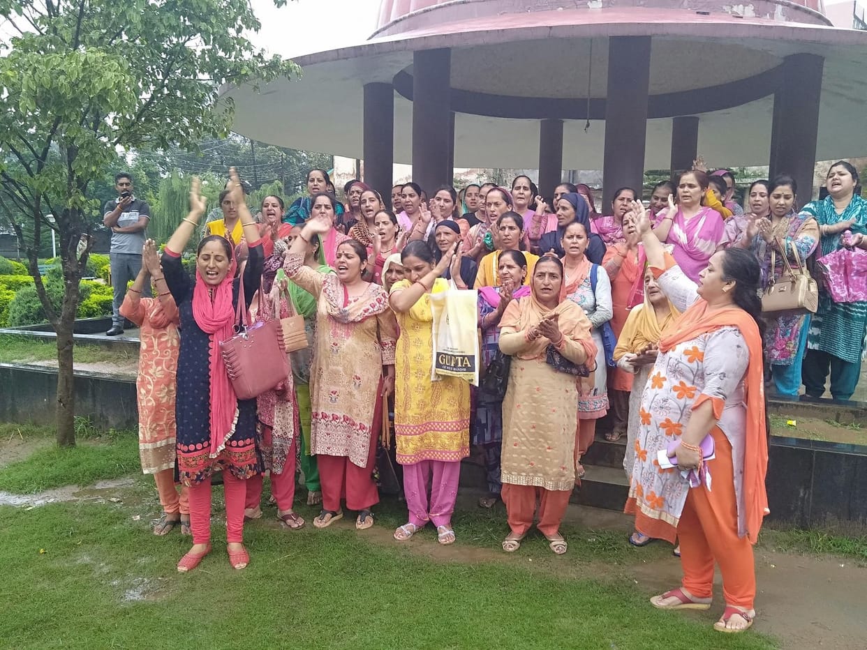 protest in jammu kashmir