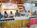 31- शहर स्थित एक होटल में केमिस्ट  एंड ड्रगिस्ट वेलफेयर एसोसिएशन द्वारा आयोजित होलसेल मीट में बोलत?
