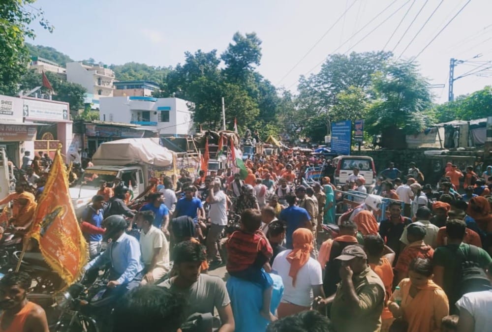 kanwad yatra 2019 Dak kanwad heavy crowd traffic Jam in haridwar and roorkee