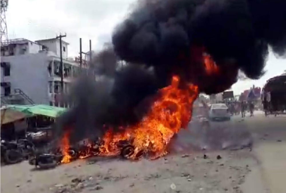 kanwad yatra 2019 Kanwadiya five bike caught fire on Haridwar highway