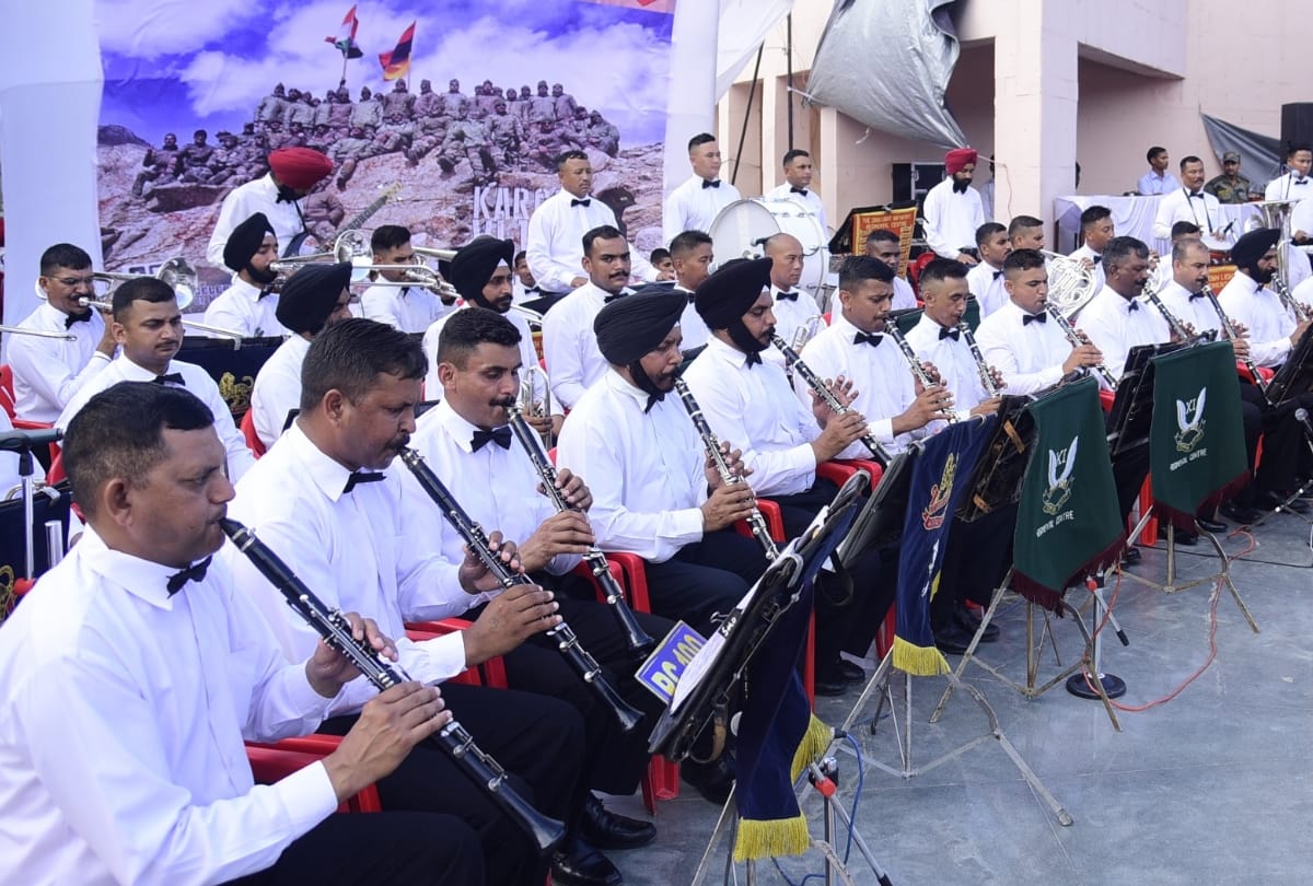 closing ceremony of kargil vijay diwas in lohia park of lucknow