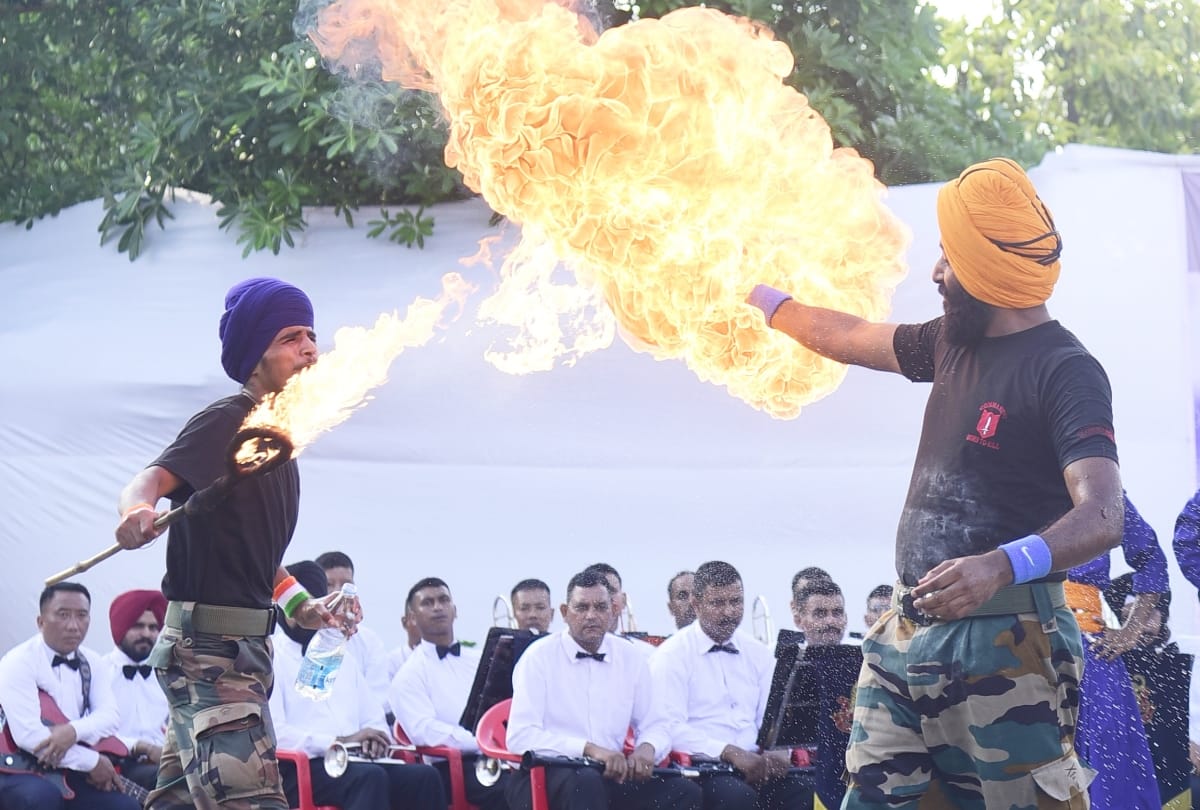 closing ceremony of kargil vijay diwas in lohia park of lucknow