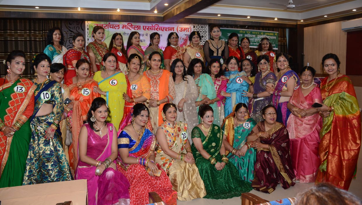 Raveena Sundari and Maneka Mallika