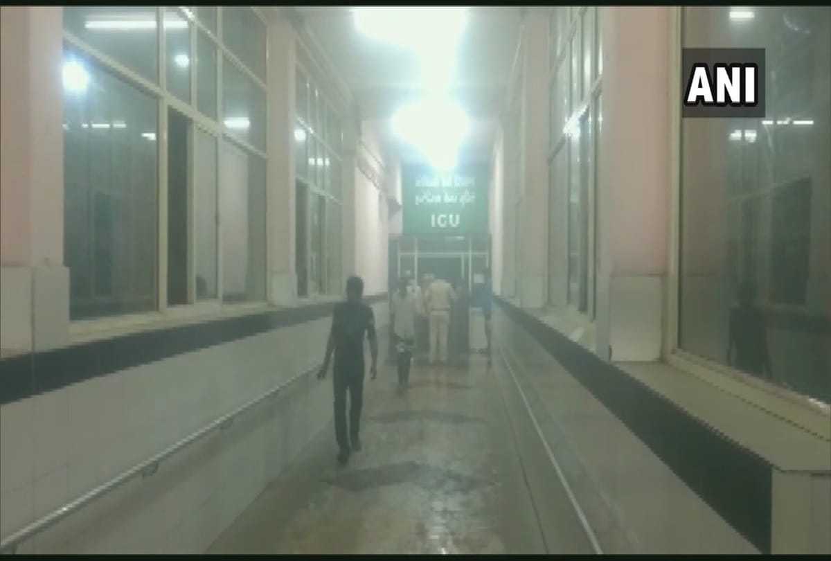 Smoke engulfed the ICU on the first floor of JK Lon Hospital in Jaipur Rajasthan