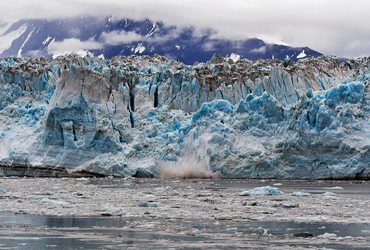Highest number of Snow mountains melts in Arctic Sea this year breaks previous record