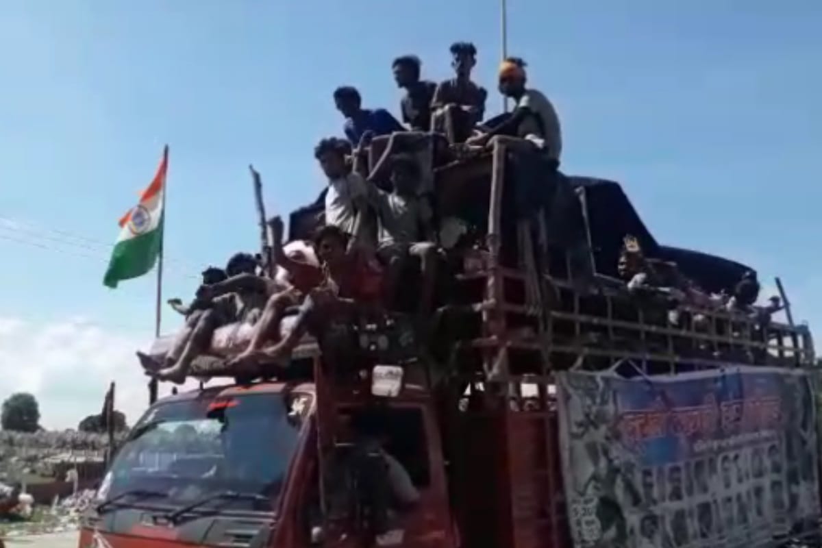Kanwar Yatra 2019: shivbhakt brings Dak kawad on the last day of Mhashivratri