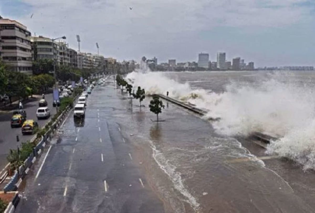 Heavy rains continue in Mumbai, two people drown in drains in Thane and Palghar
