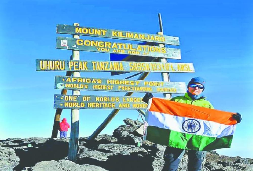 Uttarakhand Girl devyani climbed South Africa Highest peak Kilimanjaro