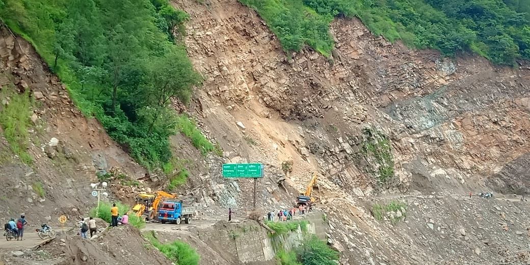 Gaurikund highway closed all day after 11 o'clock in Bhanswara