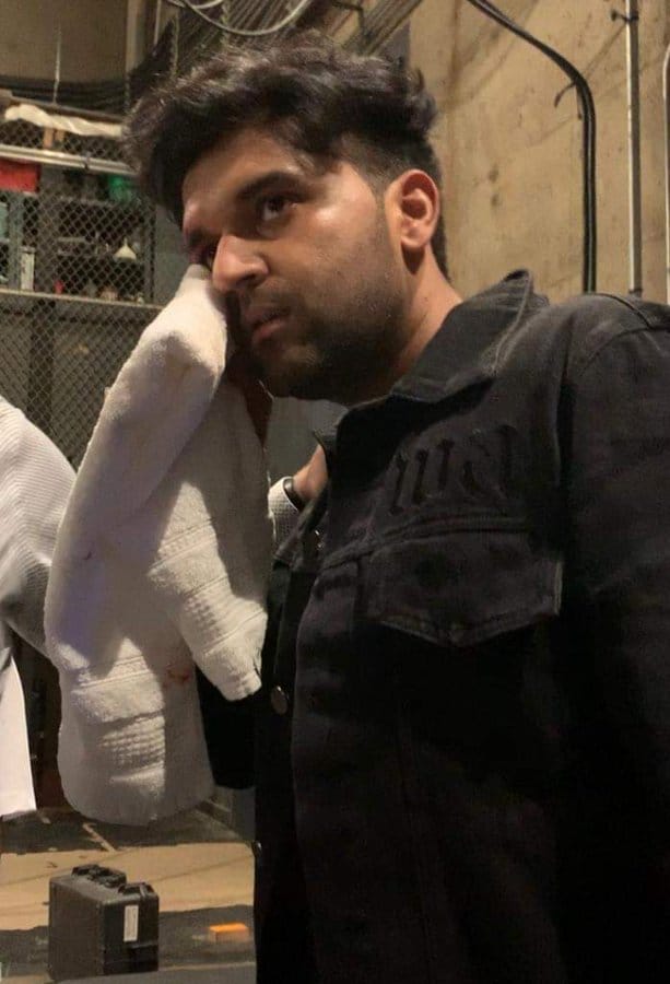 Unidentified Person Attacked on punjabi singer Guru Randhawa Attacked on Head in Vancouver