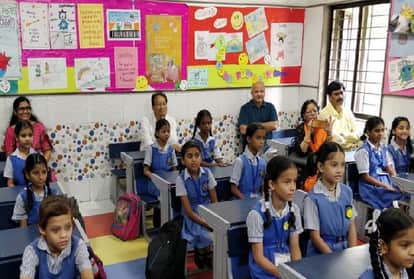 हैप्पीनेस क्लास में मौजूद मिस्टर वांगचुक और मनीष सिसोदिया