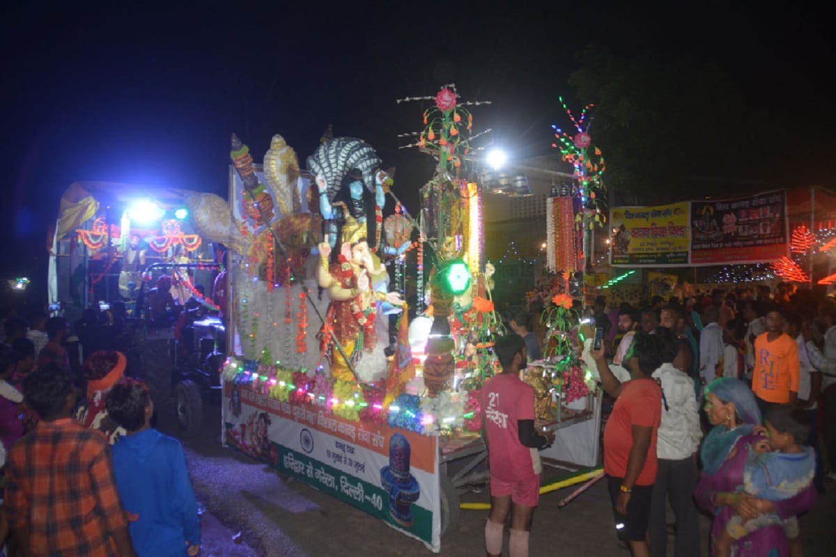 Many lakhs dak kawad of Delhi and Haryana reached in Saharanpur city