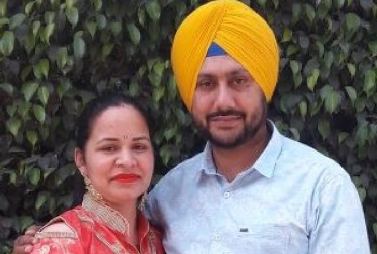 Teacher Couple Started a Unique Liberary named Theka Kitab in Ludhiana