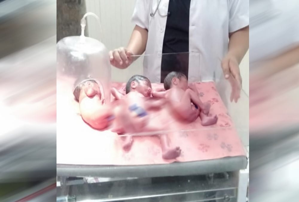 Women Give Birth Three Baby boy together on sawan shivratri 2019