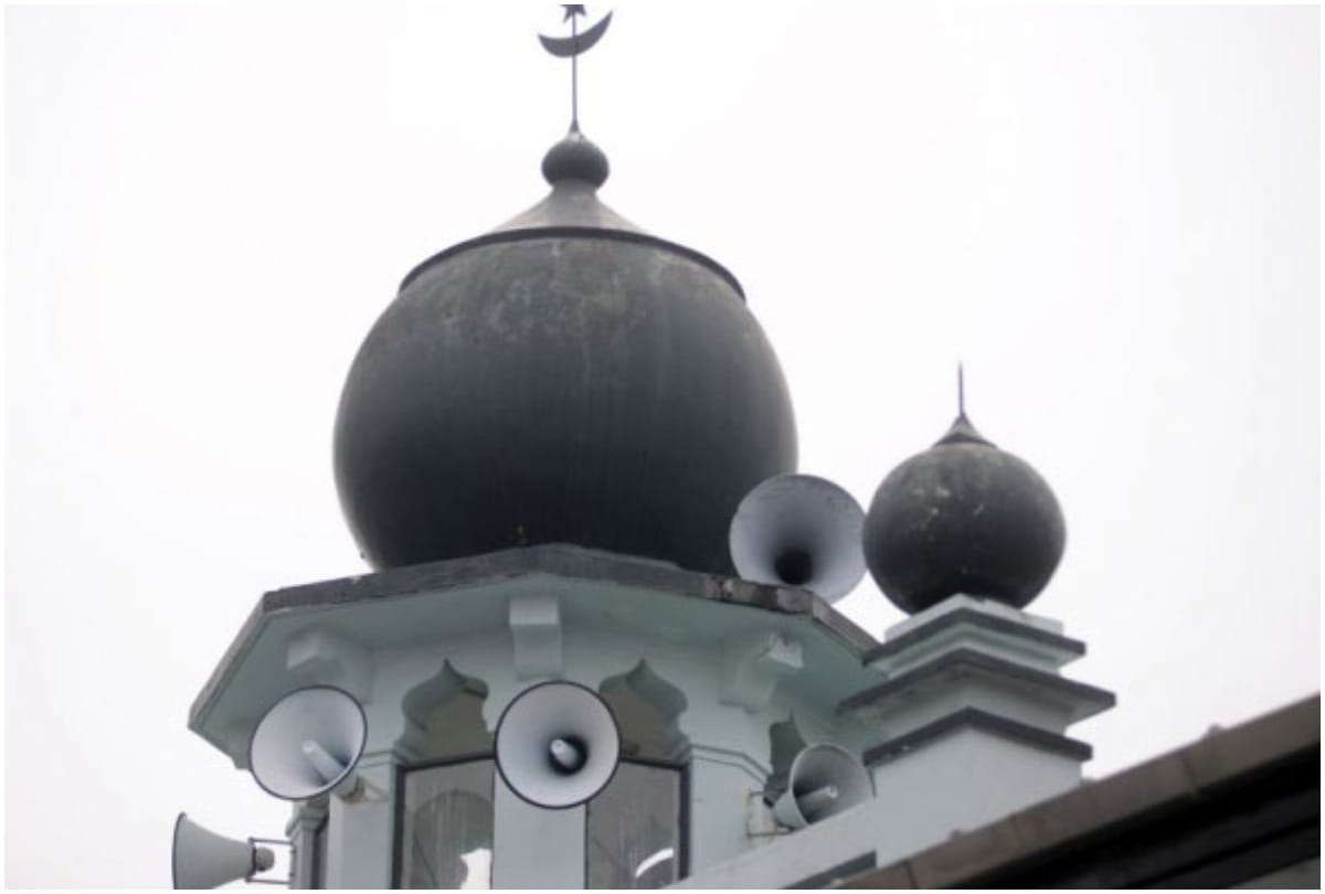 BHU student complaint to police about problem with azan from loudspeaker in mosque varanasi