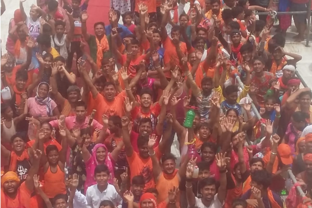 Lakhs of devotees Jalabhishek in Pura  Mahadev temple in Baghpat