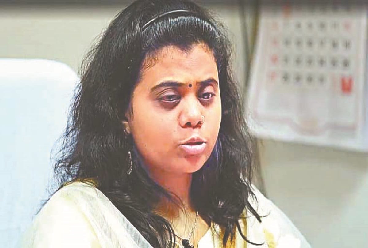 manjile aur bhi hai : Eyesight went away, but i am IAS
