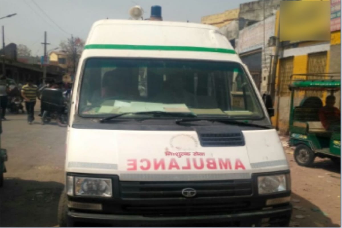 102 ambulance driver asked for money for drop to patient in agra
